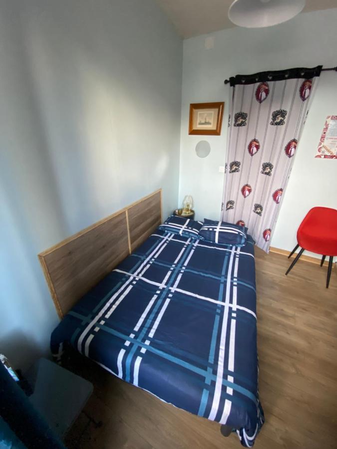 Sympathique logement en rez-de-chaussé, de 21m 2 Beauvais Extérieur photo