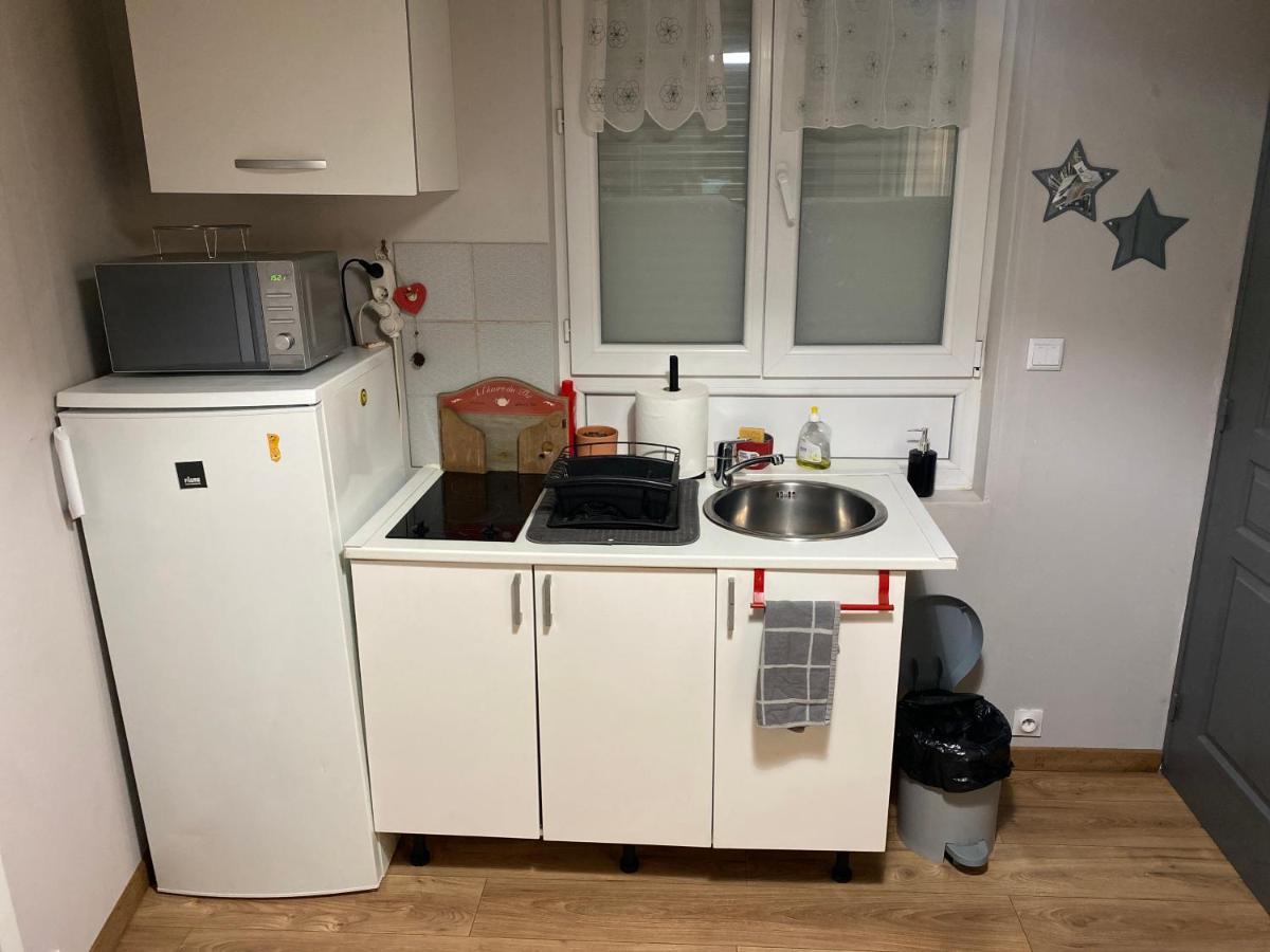Sympathique logement en rez-de-chaussé, de 21m 2 Beauvais Extérieur photo